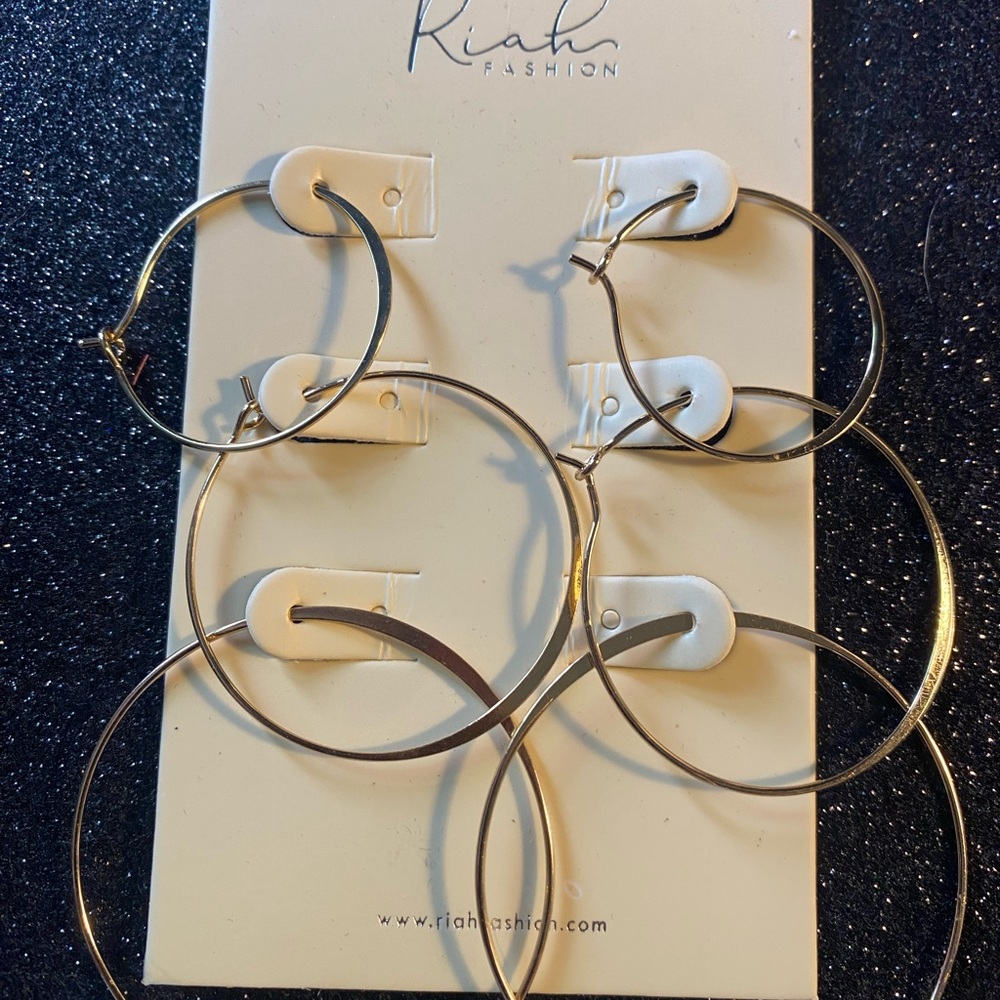 Gold Minimalist Earrings Jewelry